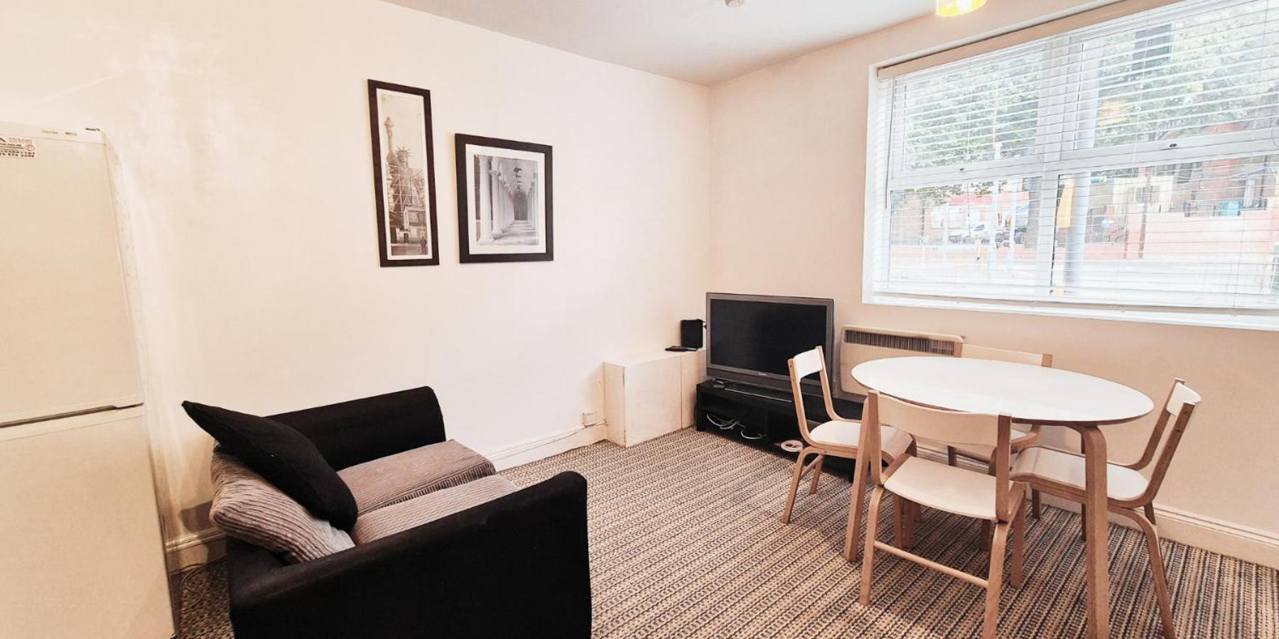 Cozy 1 Bedroom Flat Nr Nottingham Exterior photo